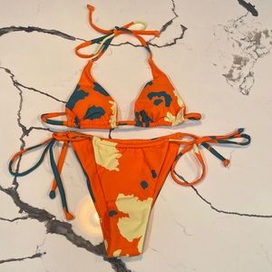 Super cute orange camo bikini!